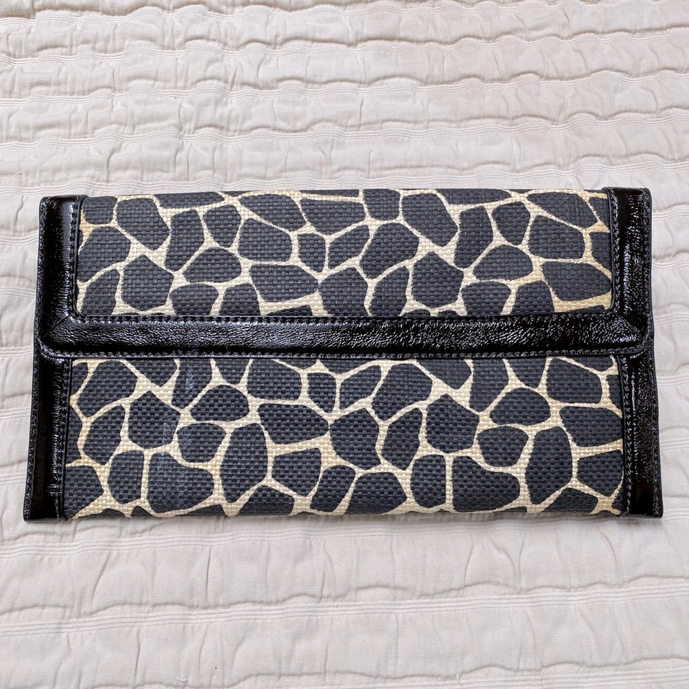 Banana Republic giraffe print clutch - Picture 2 of 6